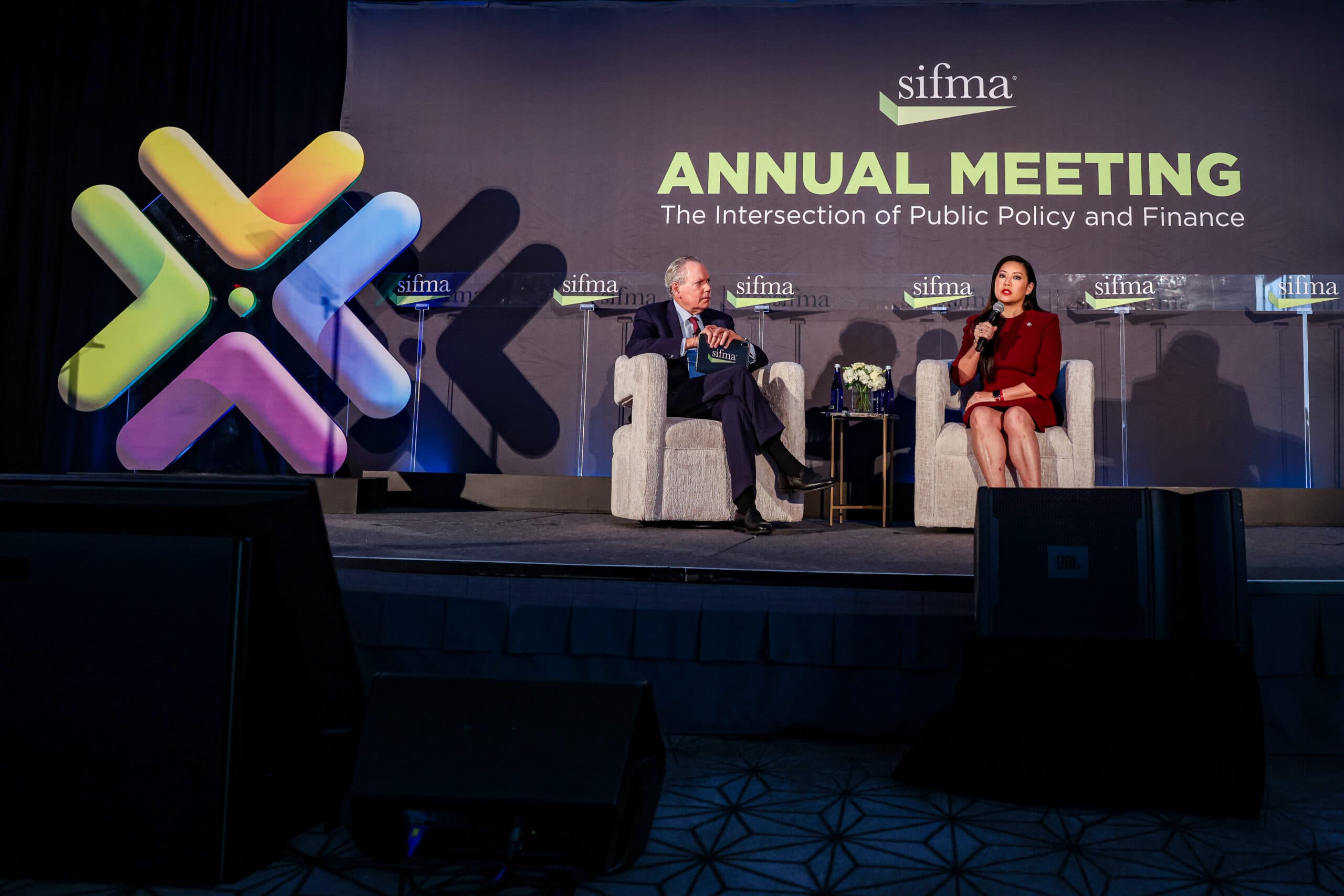 Acting CFTC Chair Caroline Pham with SIFMA's Ken Bentsen at SIFMA's 2025 Annual Meeting